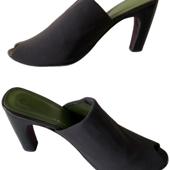 Donald Pliner Couture Expresso Crepe Elastic Stretch 3" Heel Shoe Slide Peep Toe - Picture 1 of 5